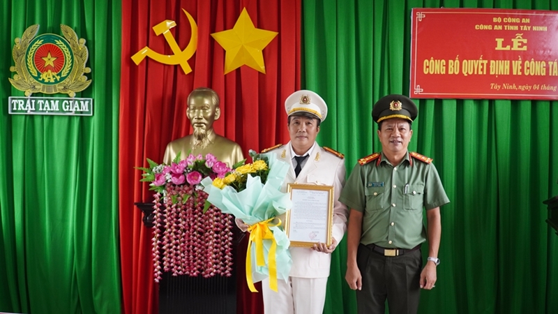 Công an Tây Ninh trao quyết định của Giám đốc Công an tỉnh về công tác cán bộ