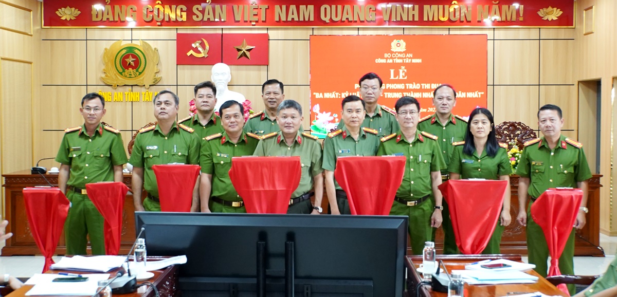 Công an Tây Ninh phát huy truyền thống thi đua yêu nước